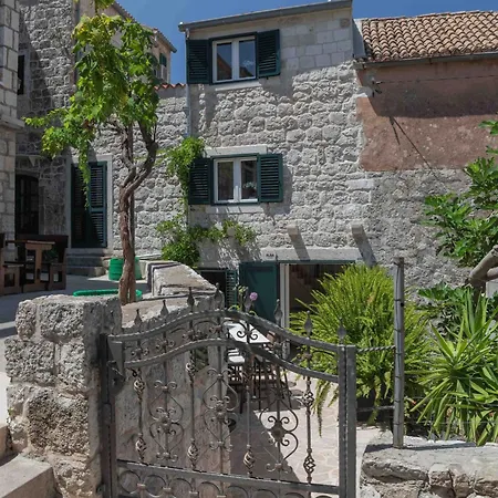 Alea Hvar ヴィラ フヴァル