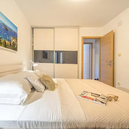 Alea Hvar Villa