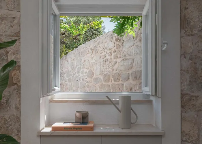 Alea Hvar Villa